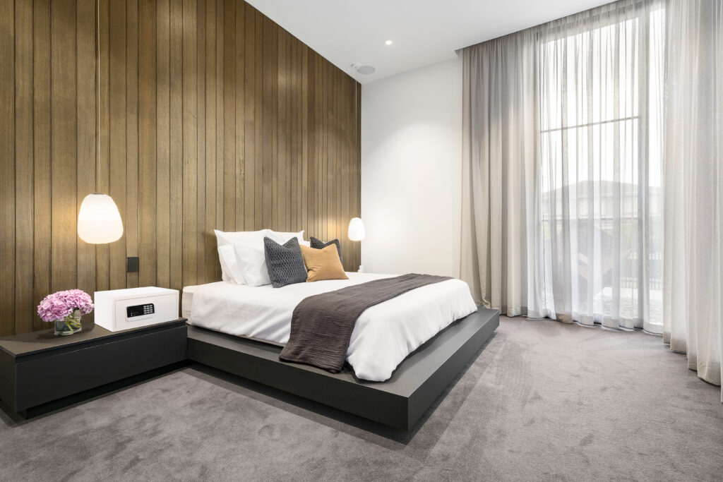 installation de coffre hôtel dans une chambre